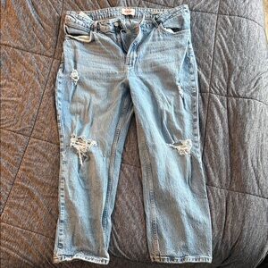 Wrangler Straight Leg Cropped Distressed Jeans